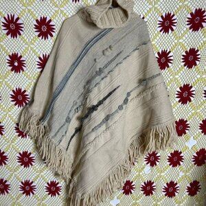 Vtg Wool Poncho One size Boho Hippie Festival Wear